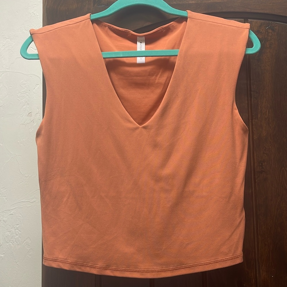 Athleta Transcend Cropped Tee Size Medium